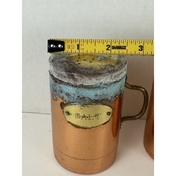 Salt & Pepper Shakers Copper And Brass Set VTG Country Decor - Picture 3 of 6